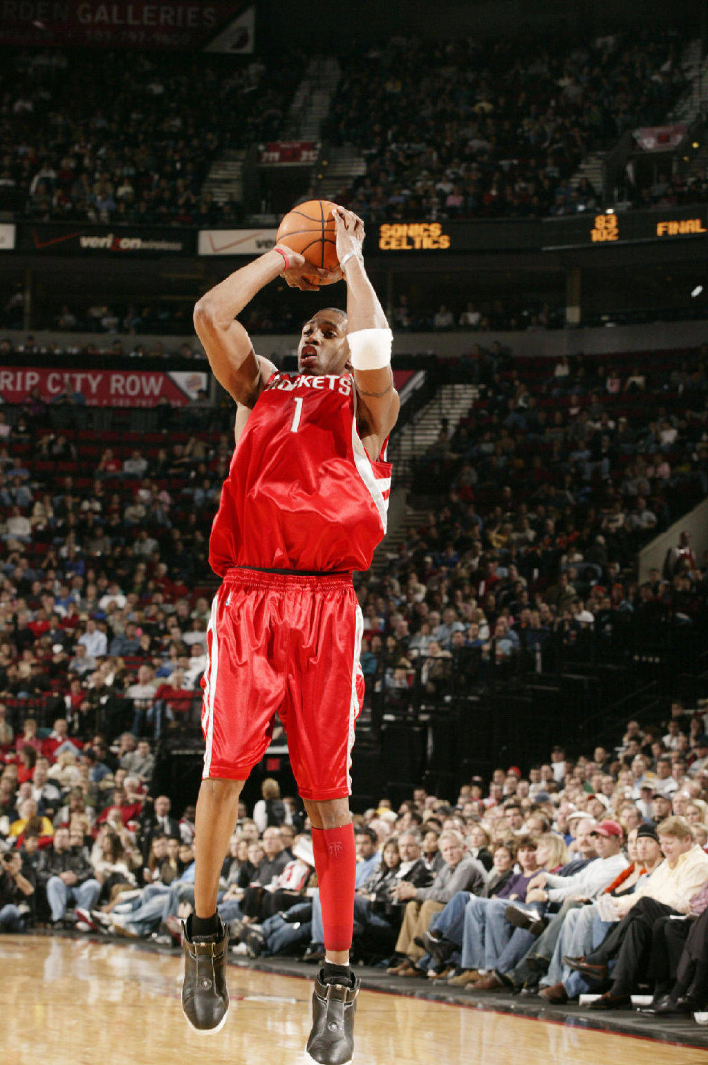 米体：尤里奇帅位岌岌可危，帕拉迪诺、莫塔和曼奇尼是候选者（米体：尤里奇帅位不稳，帕拉迪诺、莫塔、曼奇尼进入候选名单）