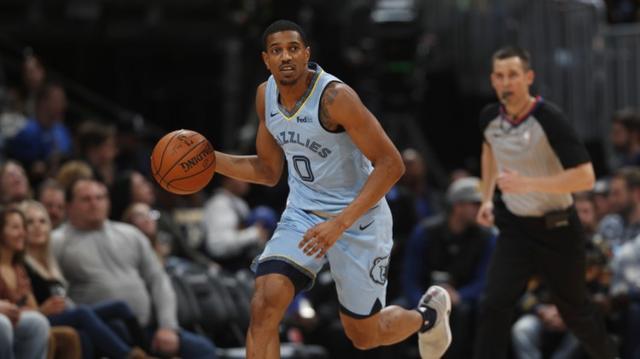 皇马主帅还没过关！2天后西甲非胜不可，输球或走人，2巨星能救他（皇马主帅命悬一线！两天后西甲唯胜不可，若失利恐下课，两巨星或成救命稻草）