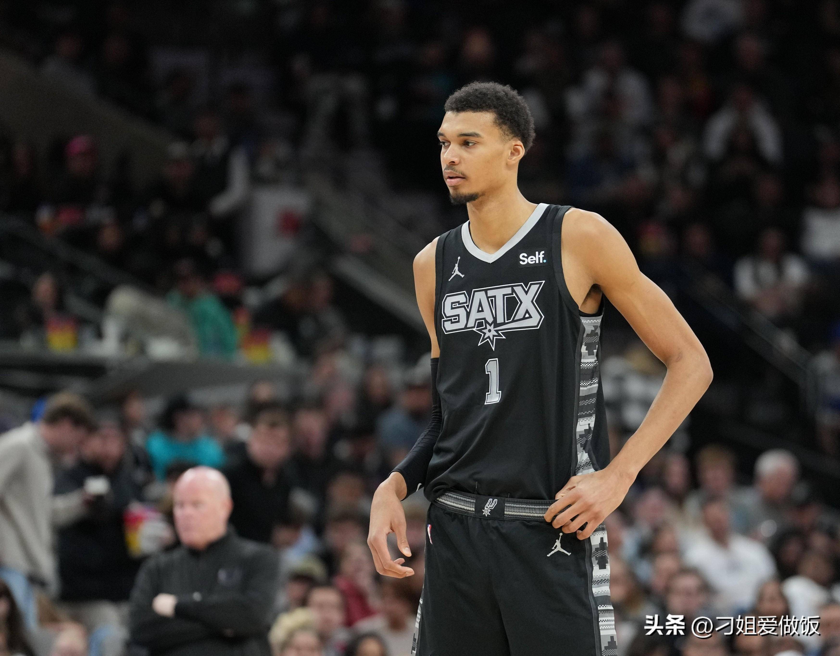 卡巴雷罗：为亚泰降级难过，我很愿意回去带领亚泰重返中超（卡巴雷罗：为亚泰降级感到遗憾，愿回归执教带队重返中超）