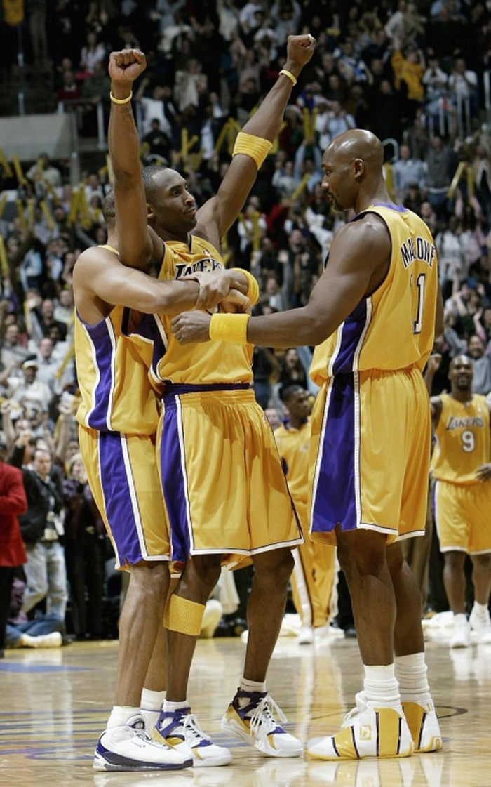 哈维-西蒙斯：我的名字烙印了母亲对巴萨的爱；年少成名并不好（哈维-西蒙斯：我的名字刻着母亲对巴萨的情怀；过早走红并非好事）