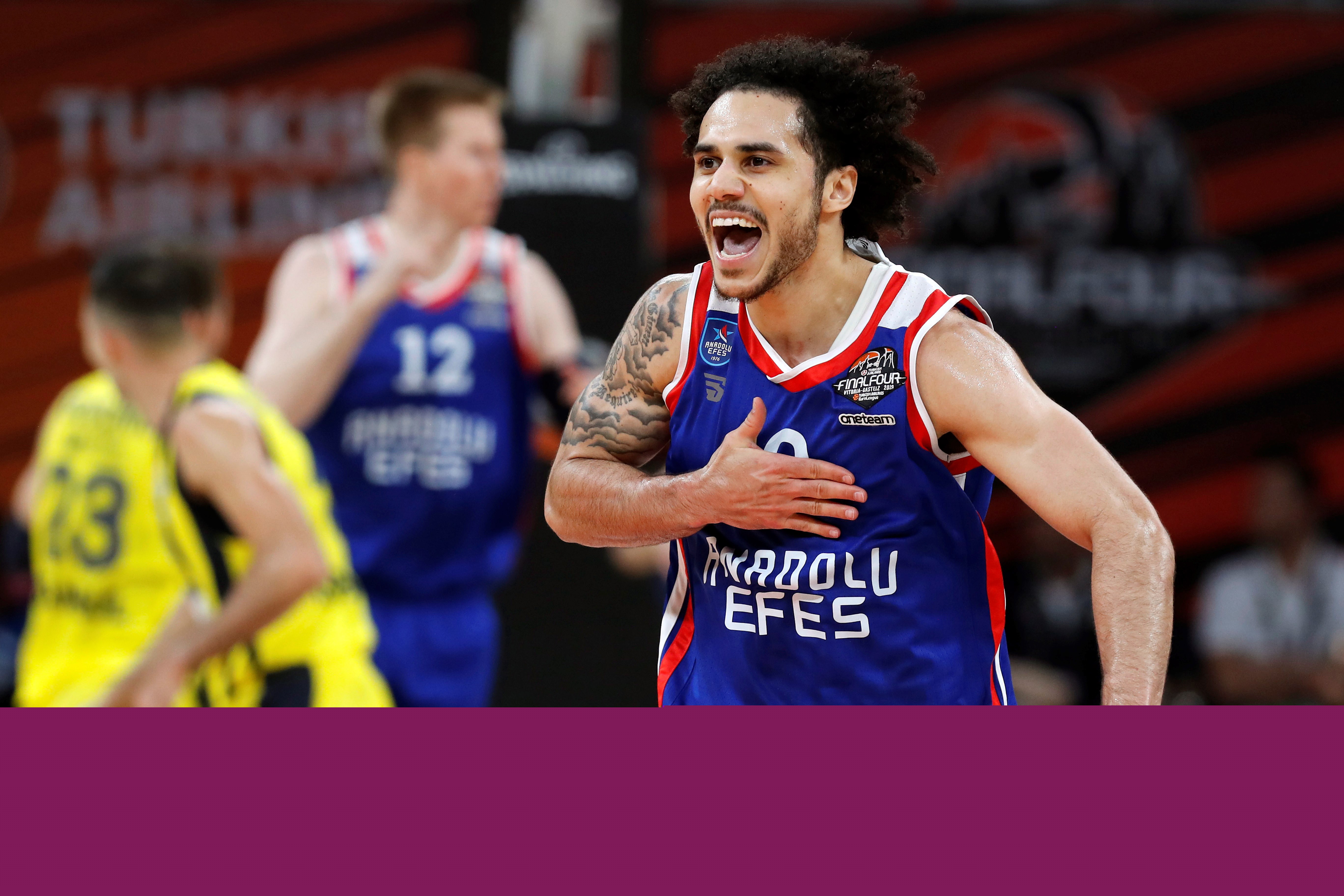 半场战报：汉堡0-1云达不莱梅，斯特奇破门（半场比分：汉堡0-1云达不莱梅，斯特奇先拔头筹）