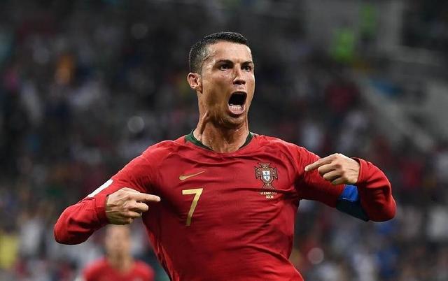 弗兰克将于本赛季末结束在浙江FC的球员生涯（赛季末，弗兰克将告别浙江FC的球员生涯）