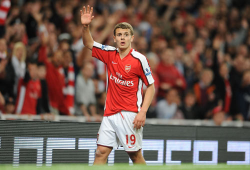 杨溢打出战略性意义！连进三分+灵活组织，解压徐杰并盘活胡明轩（杨溢展现战略价值：连中三分+灵活调度，分担徐杰压力并激活胡明轩）