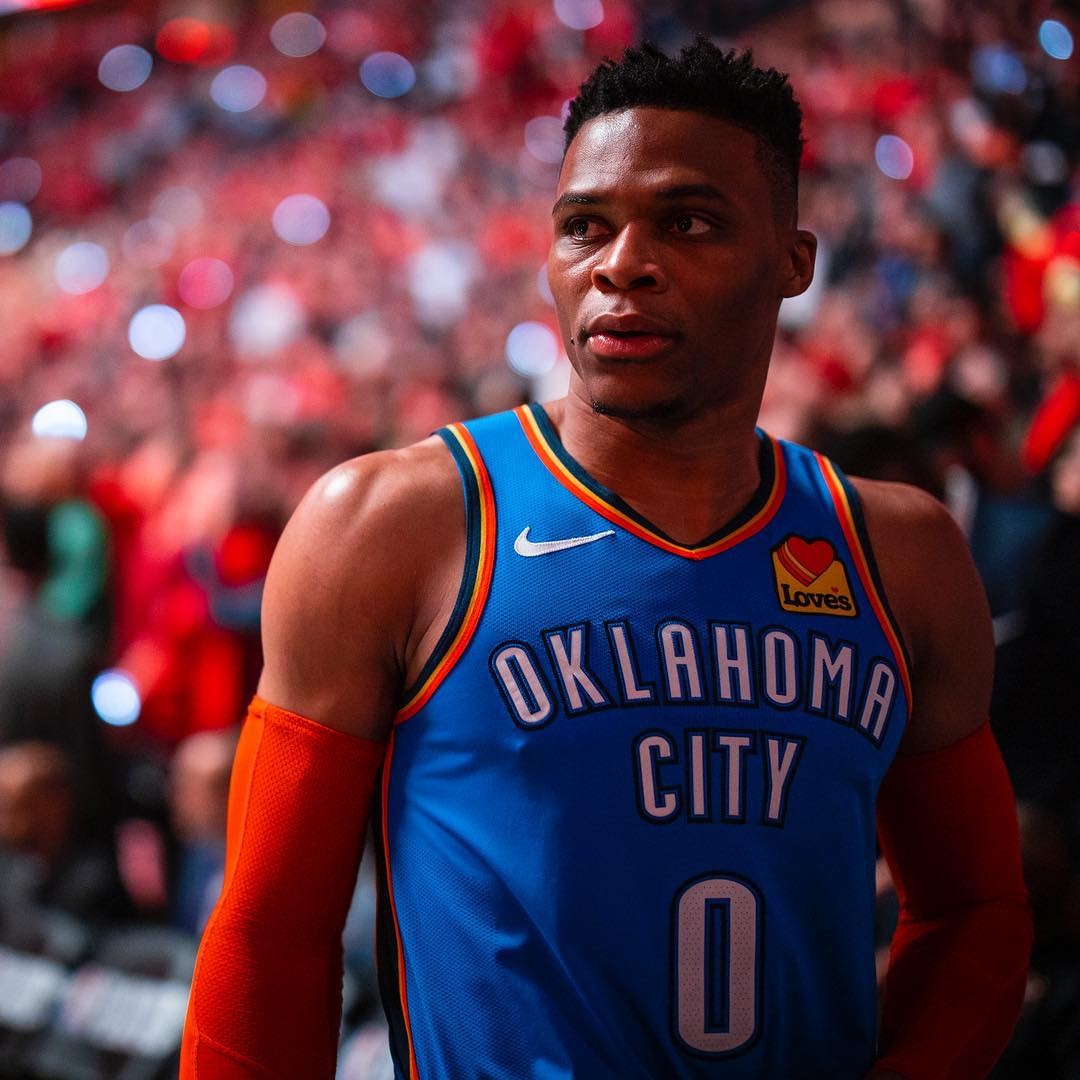 如此巴萨，怎能不爱？亚马尔助攻梅开二度，莱万攻入首球（怎能不爱这支巴萨？亚马尔两次助攻，莱万收获首球）