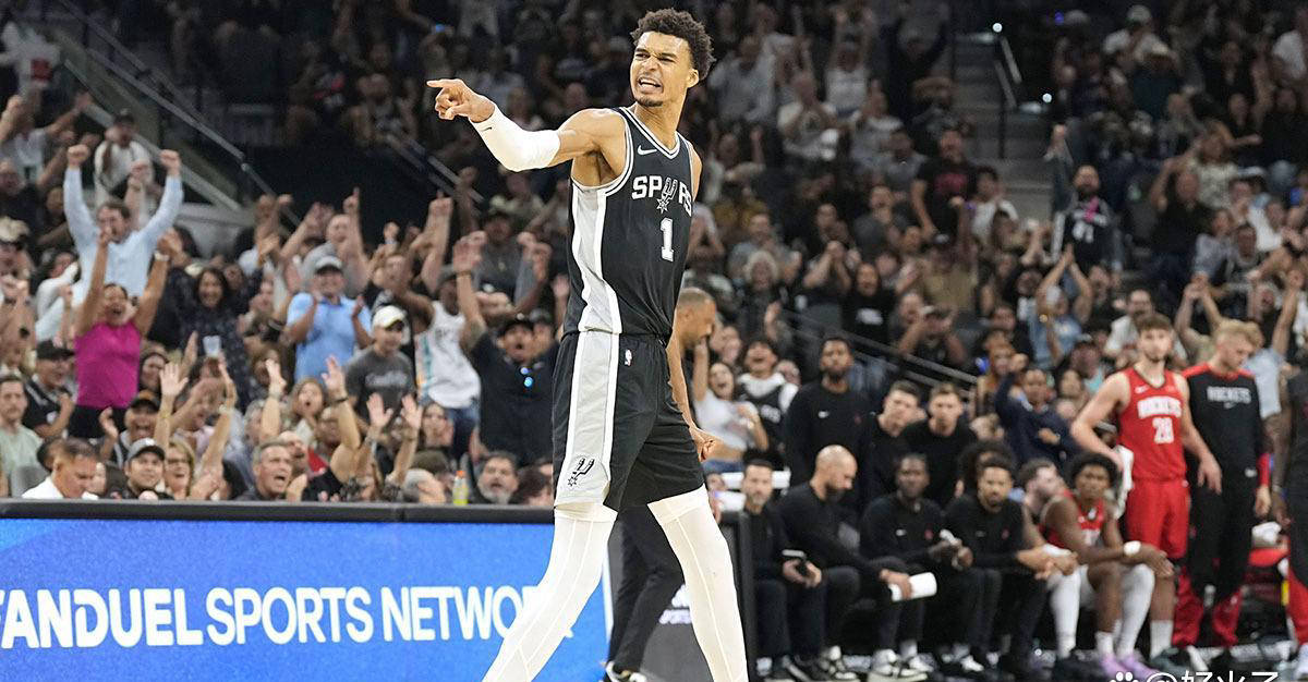 格兰特命中7记三分，生涯三分球命中数破1000球大关（格兰特轰进7记三分，生涯三分命中数突破1000大关）