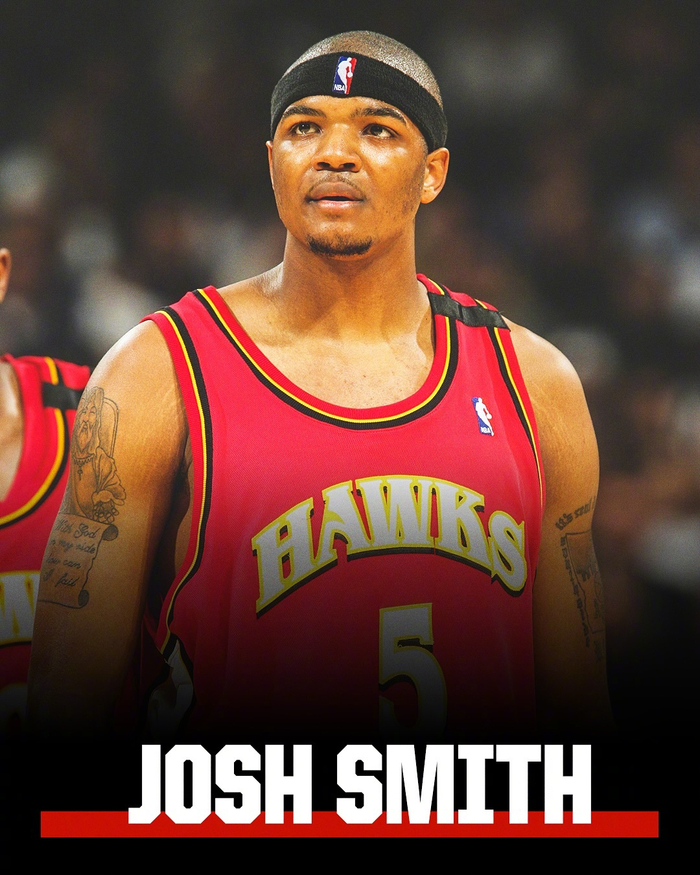 火箭后卫霍勒迪2罚1中送快船机会，但巴图姆发球违例失误（火箭后卫霍勒迪两罚仅中一球给快船留下生机，巴图姆界外球违例葬送良机）