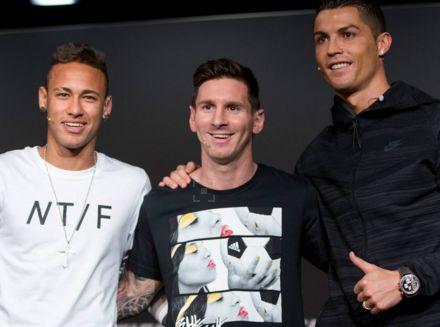 女亚冠联半场：王霜梅开二度，武汉车谷江大2-0东孟加拉女足（女亚冠半场战报：王霜双响，武汉车谷江大2-0领先东孟加拉女足）